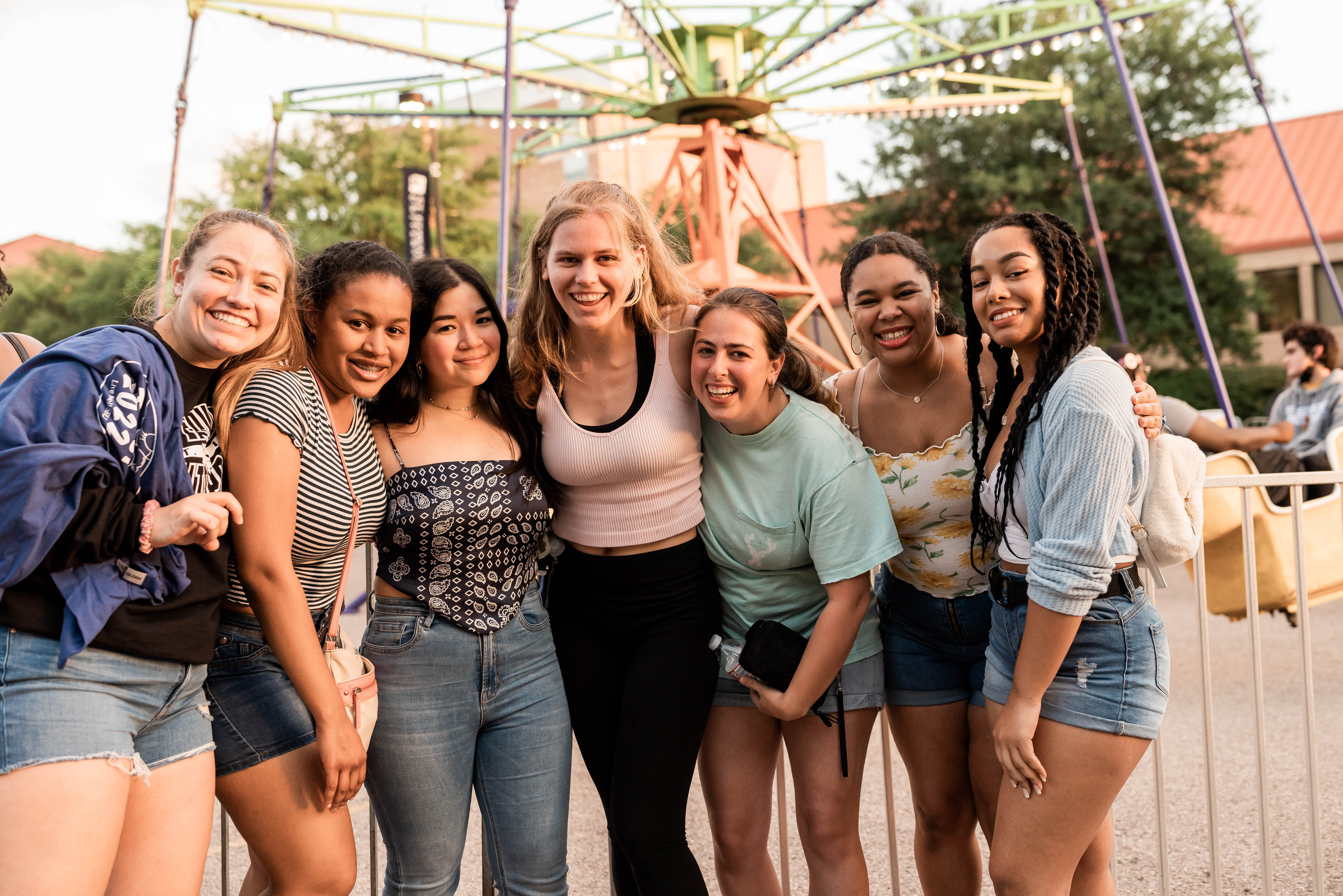 HillFest crowd and entertainment